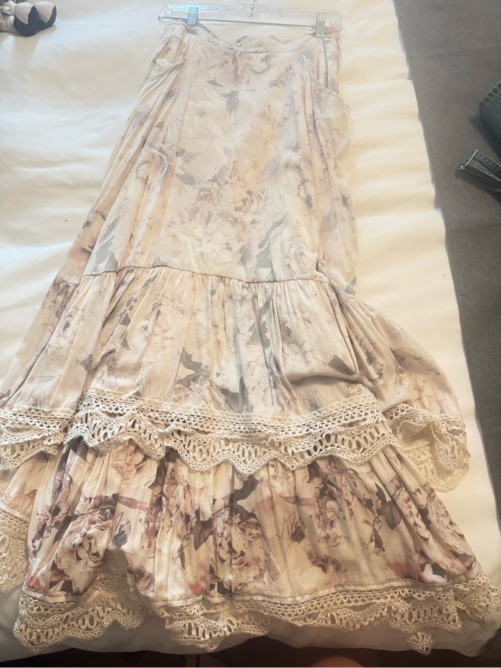Joyfolie Cream Floral Lace-Tiered Maxi Skirt